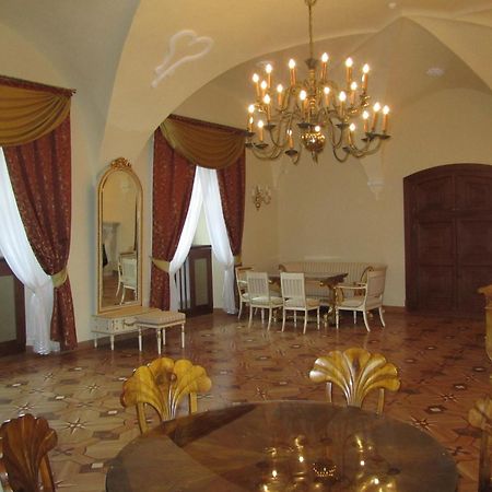 Baranów Sandomierski Zamek W Baranowie Sandomierskim מראה חיצוני תמונה